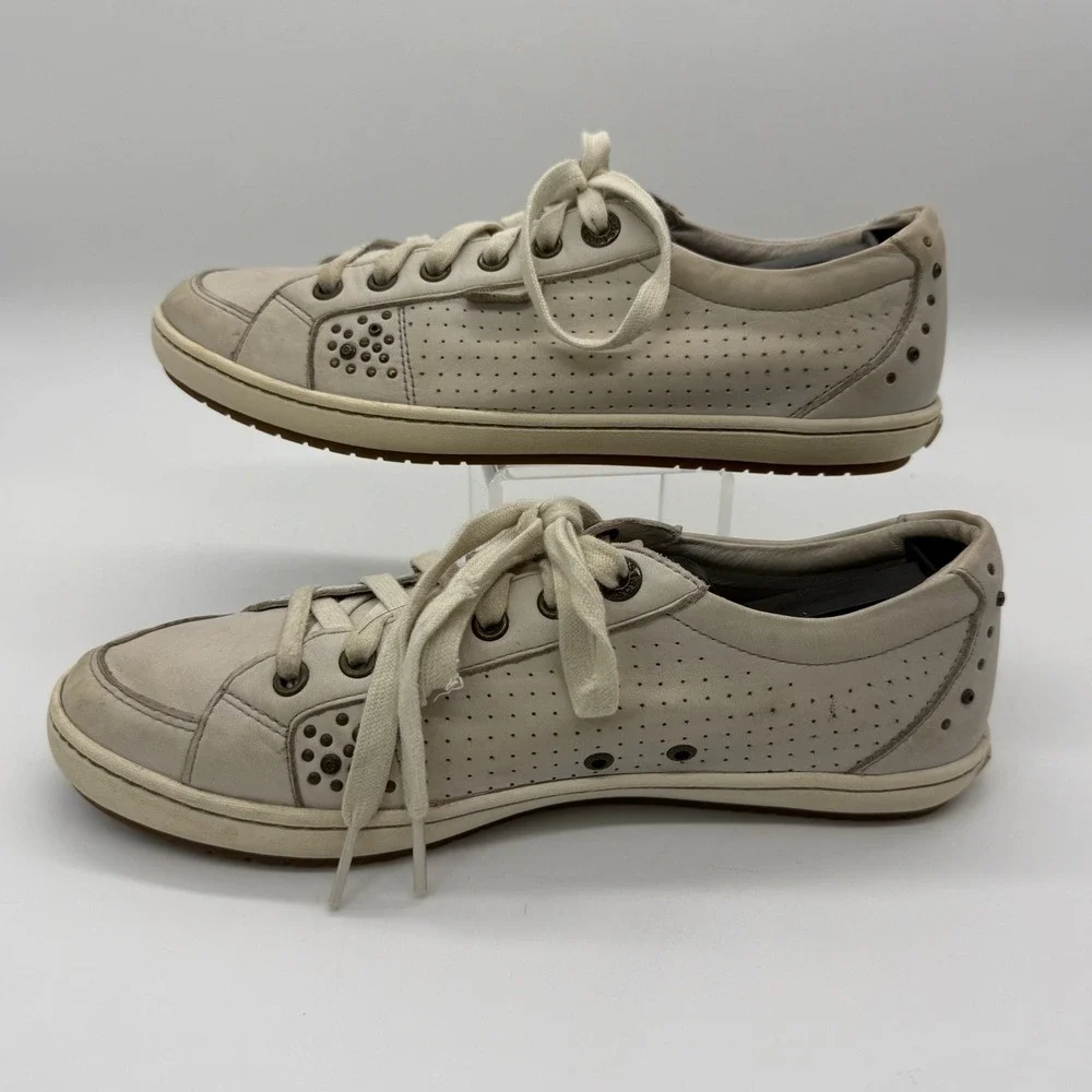 Taos Footwear these taos